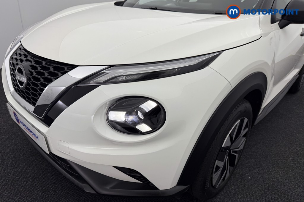 Nissan Juke Acenta Premium Automatic Petrol SUV - Stock Number (1540414) - 26th supplementary image