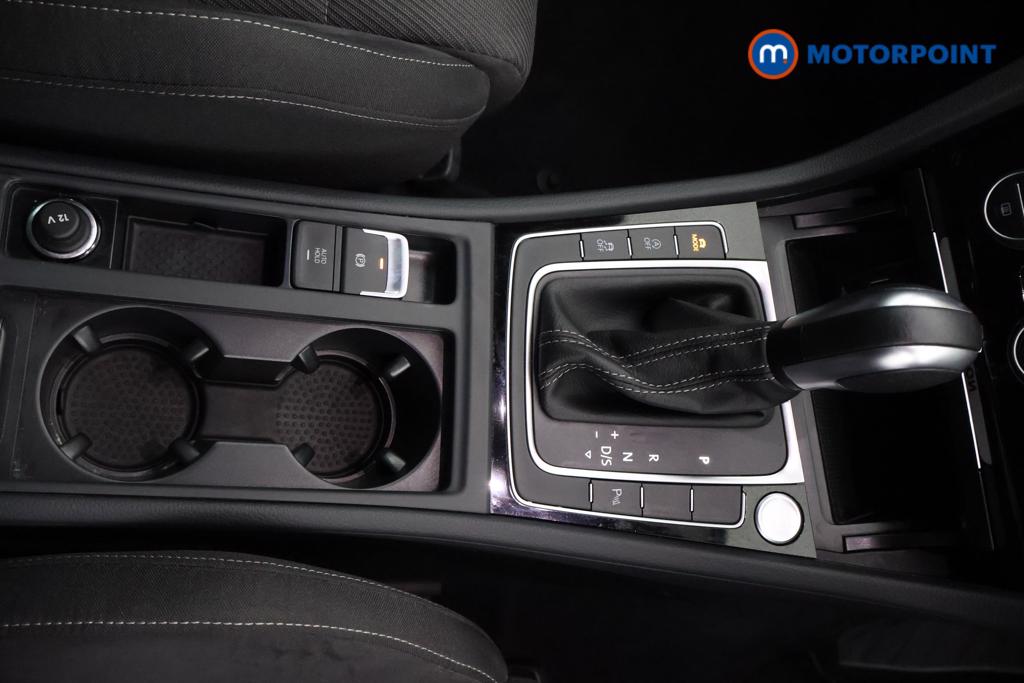 Volkswagen Golf R Automatic Petrol Hatchback - Stock Number (1540617) - 6th supplementary image