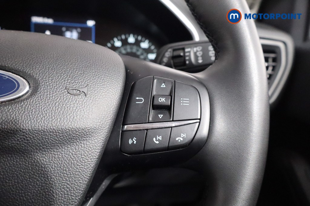 Ford Focus Titanium Manual Petrol-Electric Hybrid Hatchback - Stock Number (1540802) - 8th supplementary image