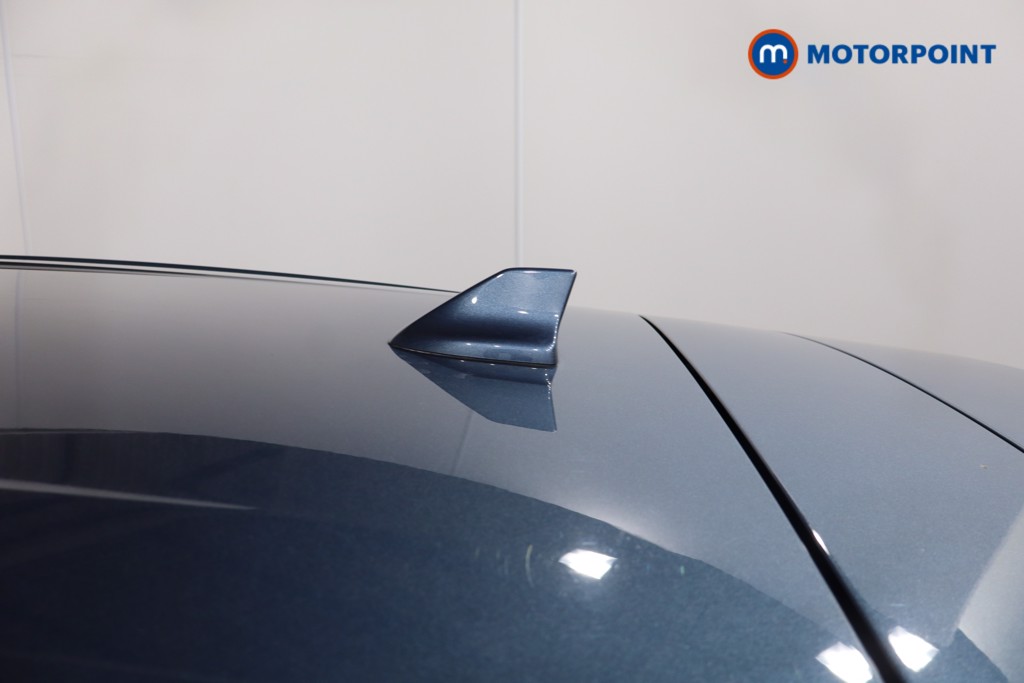 Ford Focus Titanium Manual Petrol-Electric Hybrid Hatchback - Stock Number (1540802) - 19th supplementary image