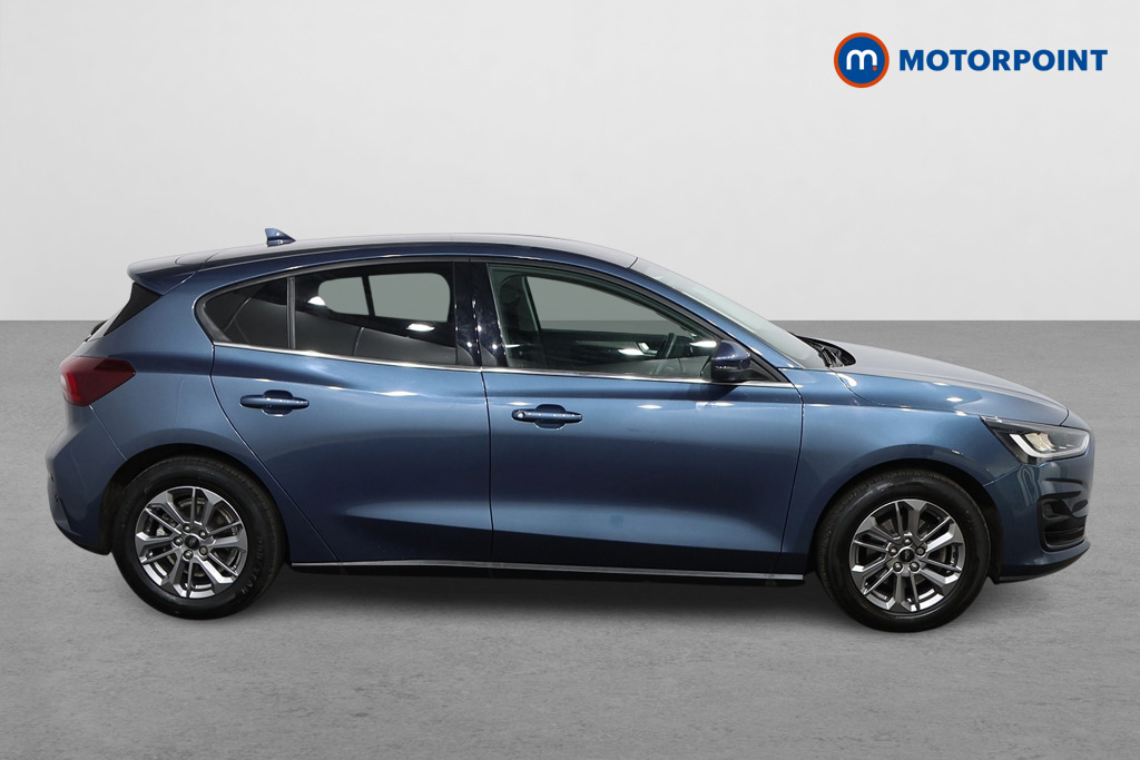 Ford Focus Titanium Manual Petrol-Electric Hybrid Hatchback - Stock Number (1540802) - Drivers side