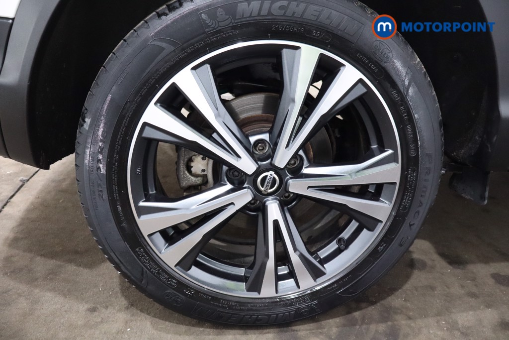 Nissan Qashqai N-Connecta Manual Petrol SUV - Stock Number (1540818) - 11th supplementary image