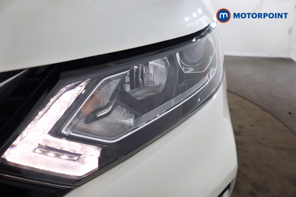 Nissan Qashqai N-Connecta Manual Petrol SUV - Stock Number (1540818) - 21st supplementary image