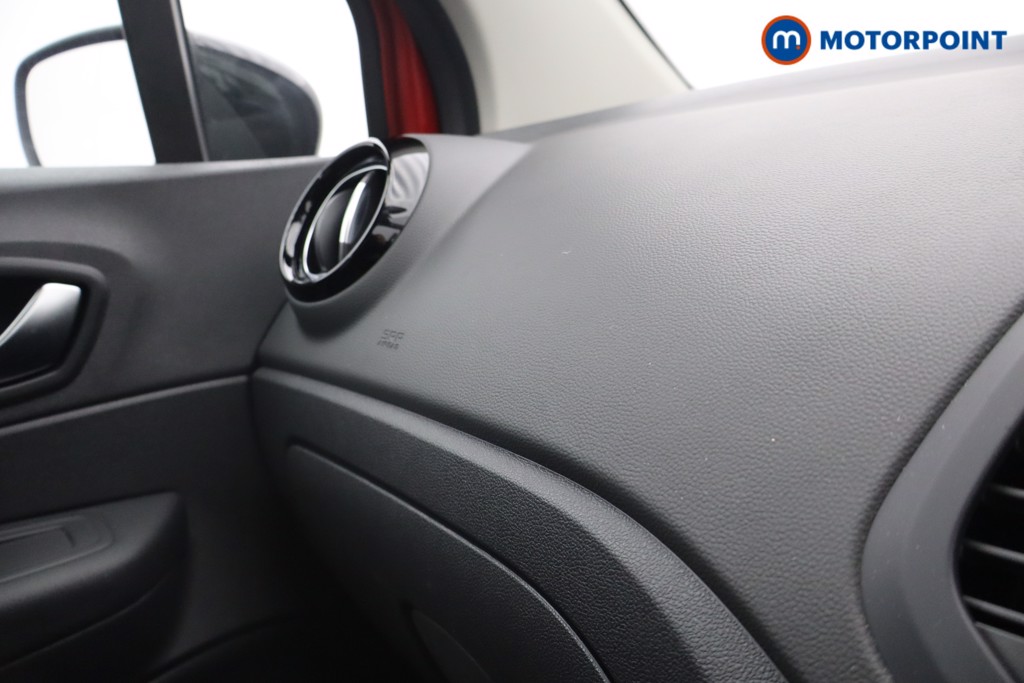 Renault Captur Iconic Automatic Diesel SUV - Stock Number (1541285) - 9th supplementary image