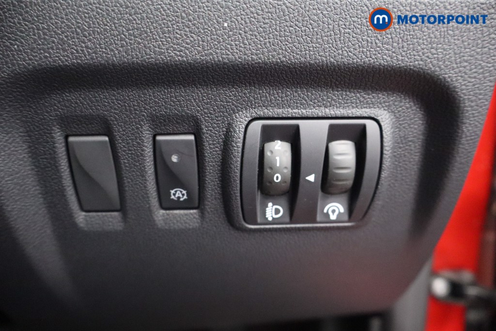Renault Captur Iconic Automatic Diesel SUV - Stock Number (1541285) - 11th supplementary image