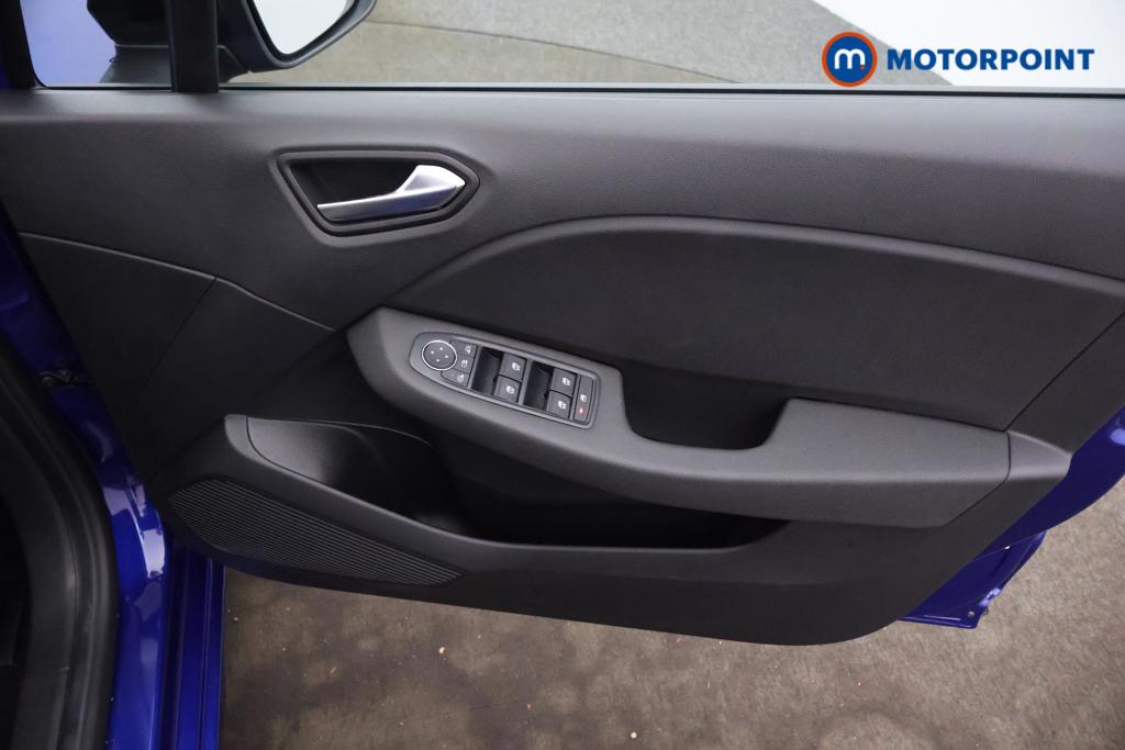 Renault Clio Evolution Manual Petrol Hatchback - Stock Number (1541786) - 9th supplementary image