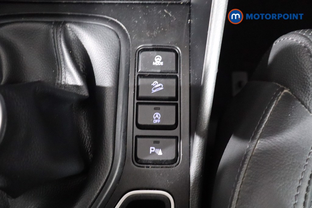 Hyundai Tucson Premium Manual Diesel SUV - Stock Number (1542010) - 16th supplementary image