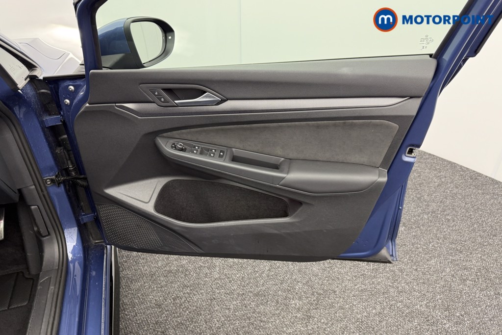 Volkswagen Golf R-Line Automatic Diesel Hatchback - Stock Number (1542406) - 17th supplementary image