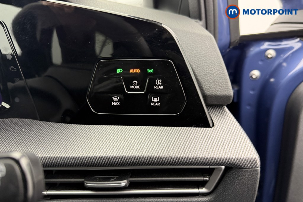 Volkswagen Golf R-Line Automatic Diesel Hatchback - Stock Number (1542407) - 14th supplementary image