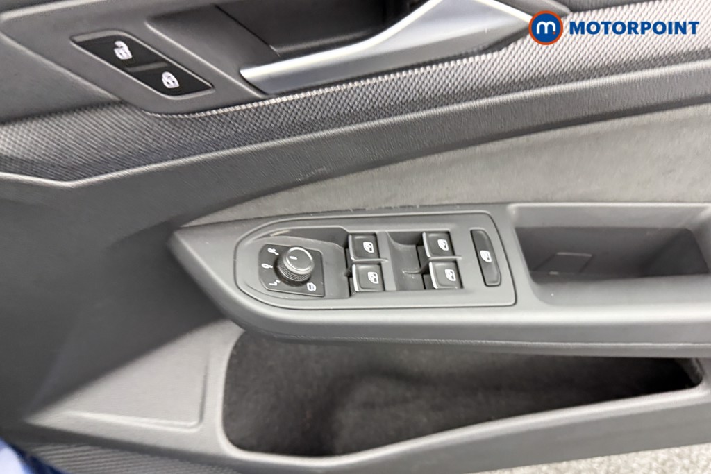 Volkswagen Golf R-Line Automatic Diesel Hatchback - Stock Number (1542407) - 15th supplementary image