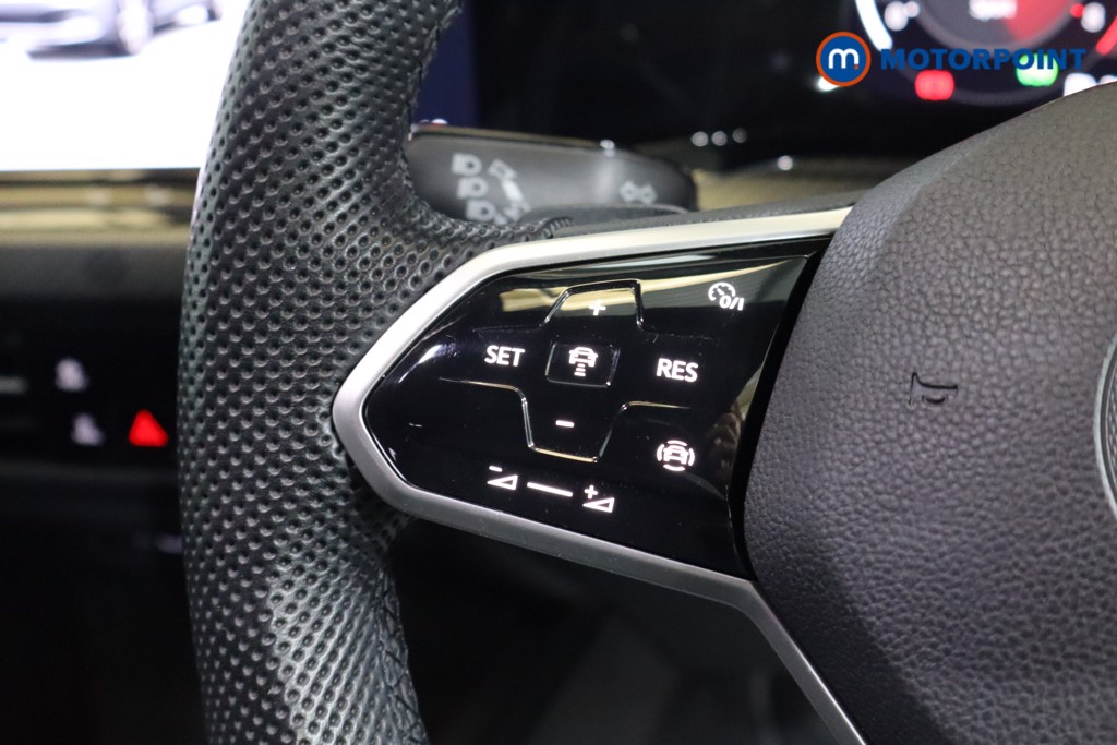 Volkswagen Golf R-Line Automatic Petrol Hatchback - Stock Number (1542777) - 3rd supplementary image
