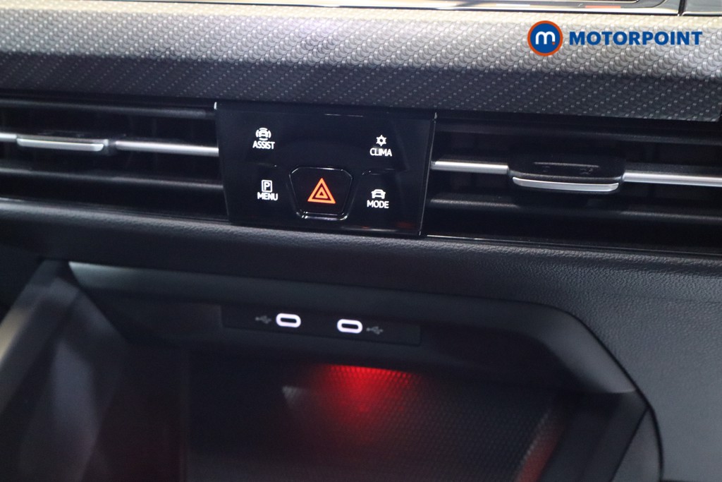 Volkswagen Golf R-Line Automatic Petrol Hatchback - Stock Number (1542777) - 6th supplementary image