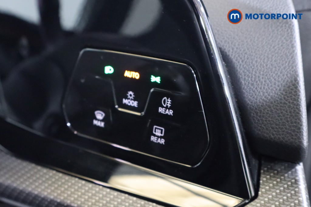Volkswagen Golf R-Line Automatic Petrol Hatchback - Stock Number (1542777) - 8th supplementary image