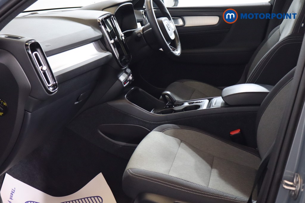 Volvo Xc40 Core Automatic Petrol SUV - Stock Number (1542965) - 9th supplementary image