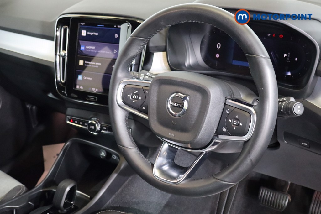 Volvo Xc40 Core Automatic Petrol SUV - Stock Number (1542965) - 1st supplementary image