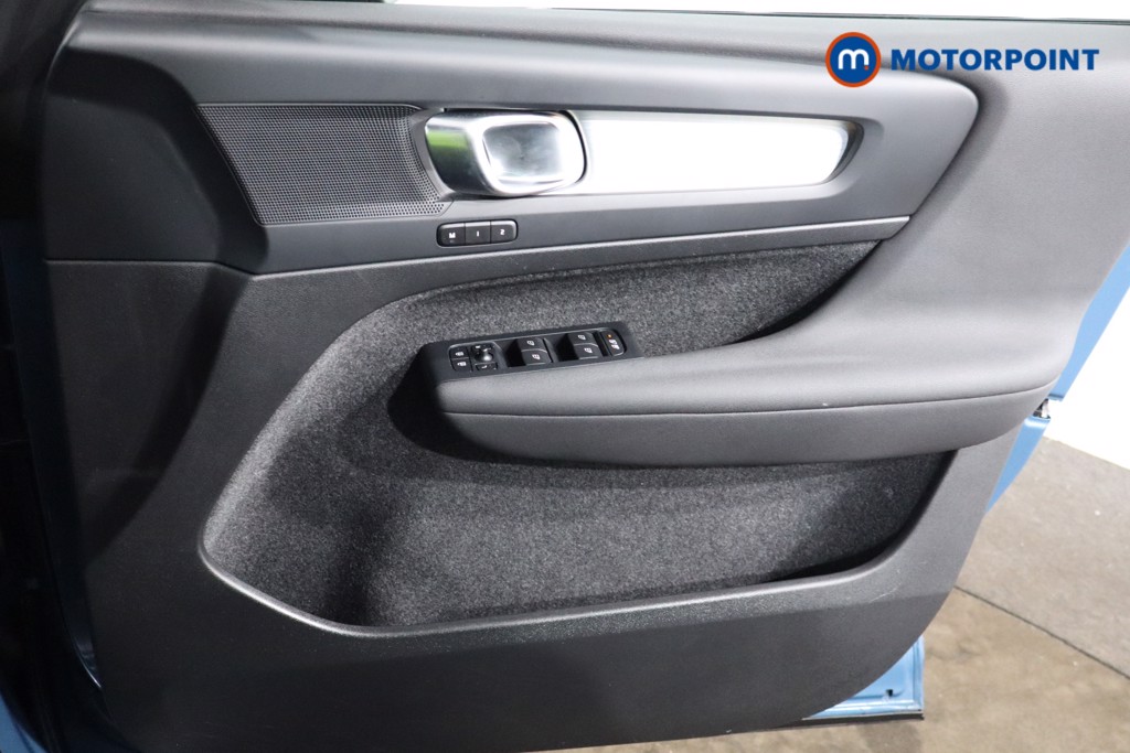 Volvo Xc40 Plus Automatic Petrol SUV - Stock Number (1543008) - 21st supplementary image