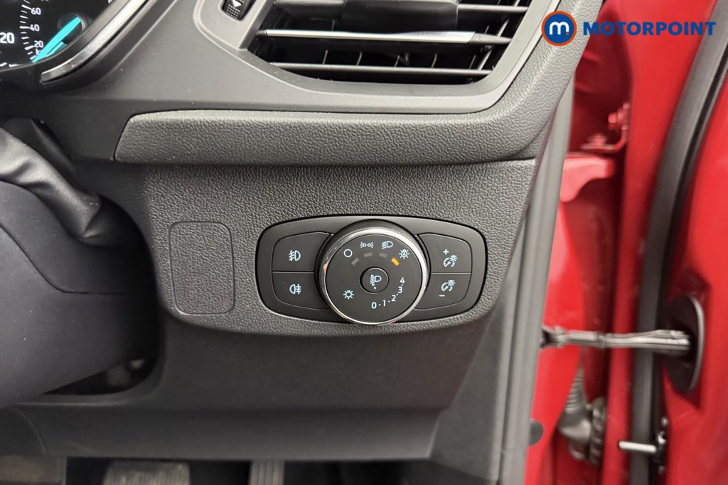 Ford Focus Active Automatic Petrol-Electric Hybrid Estate - Stock Number (1543205) - 14th supplementary image
