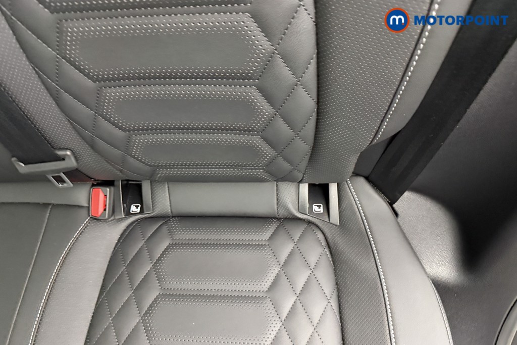Ford Focus Active X Automatic Petrol-Electric Hybrid Estate - Stock Number (1543227) - 26th supplementary image