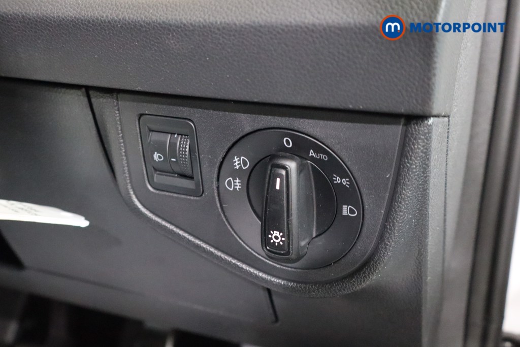 Volkswagen Polo R-Line Manual Petrol Hatchback - Stock Number (1543964) - 8th supplementary image