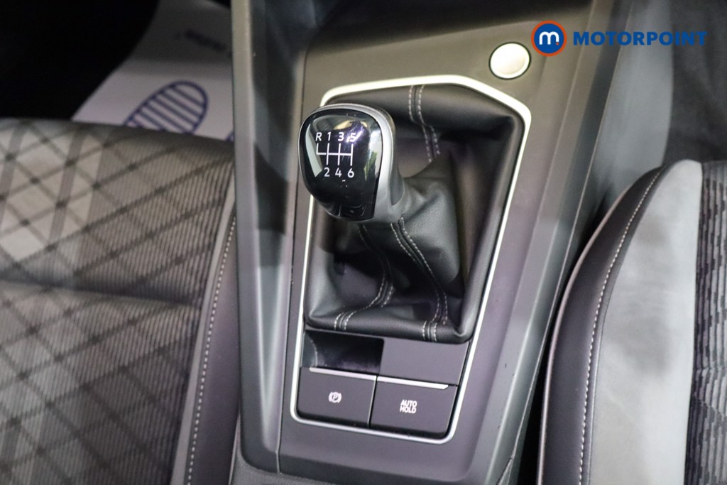 Volkswagen Golf R-Line Manual Petrol Hatchback - Stock Number (1544458) - 4th supplementary image