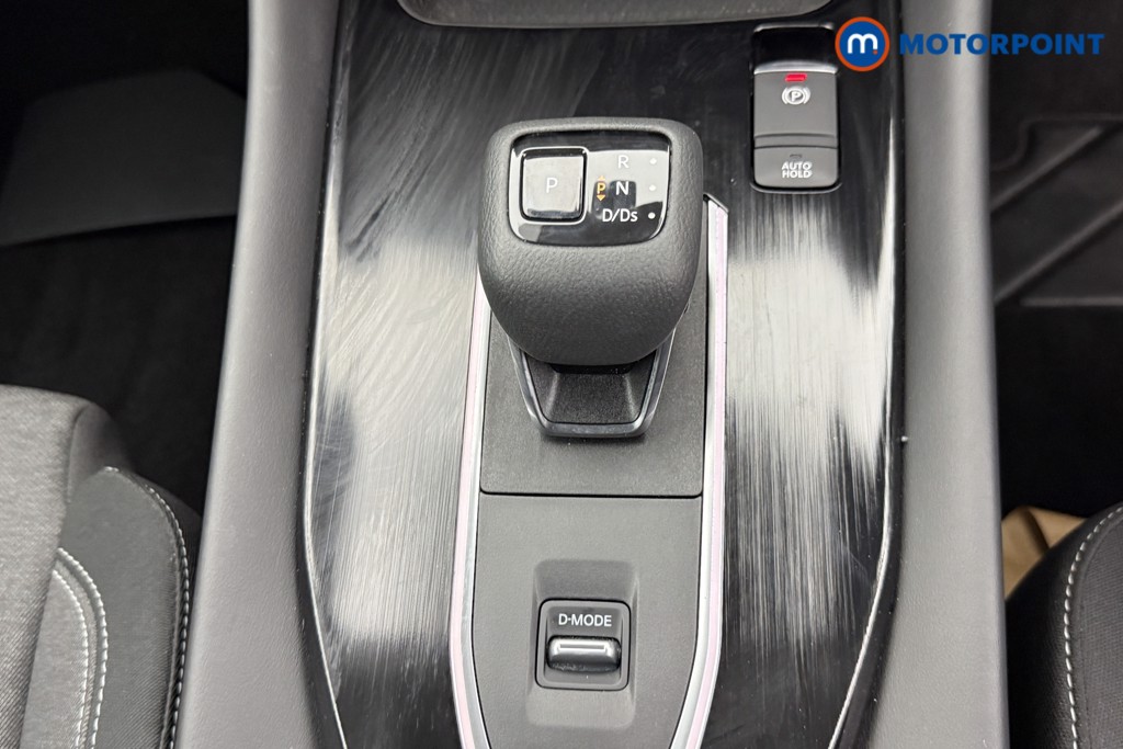 Nissan Qashqai N-Connecta Automatic Petrol SUV - Stock Number (1495072) - 12th supplementary image
