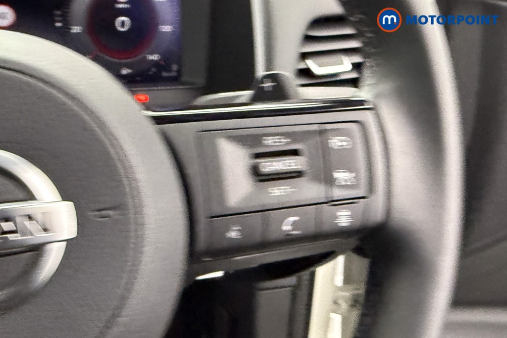 Nissan Qashqai N-Connecta Automatic Petrol SUV - Stock Number (1495072) - 14th supplementary image
