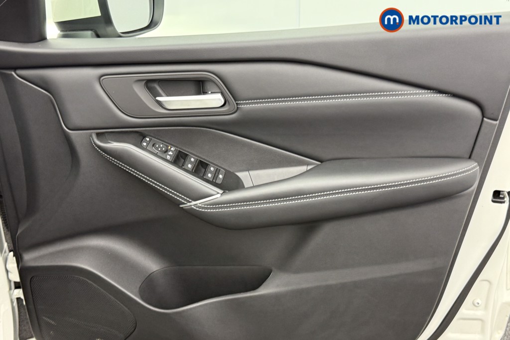 Nissan Qashqai N-Connecta Automatic Petrol SUV - Stock Number (1495072) - 17th supplementary image