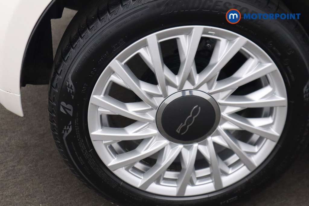 Fiat 500 Dolcevita Manual Petrol-Electric Hybrid Hatchback - Stock Number (1525832) - 17th supplementary image