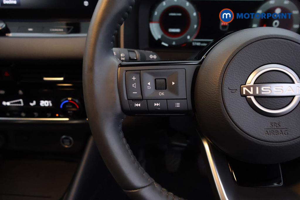 Nissan Qashqai Tekna Manual Petrol SUV - Stock Number (1529265) - 2nd supplementary image