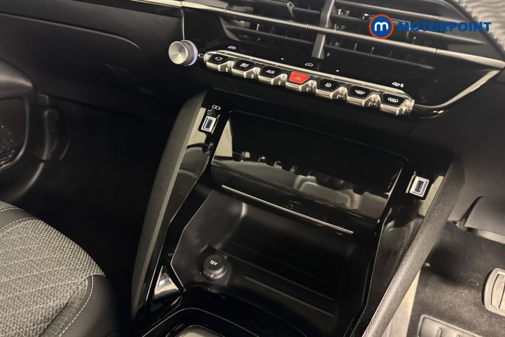 Peugeot 208 Allure Automatic Petrol-Electric Hybrid Hatchback - Stock Number (1531540) - 11th supplementary image