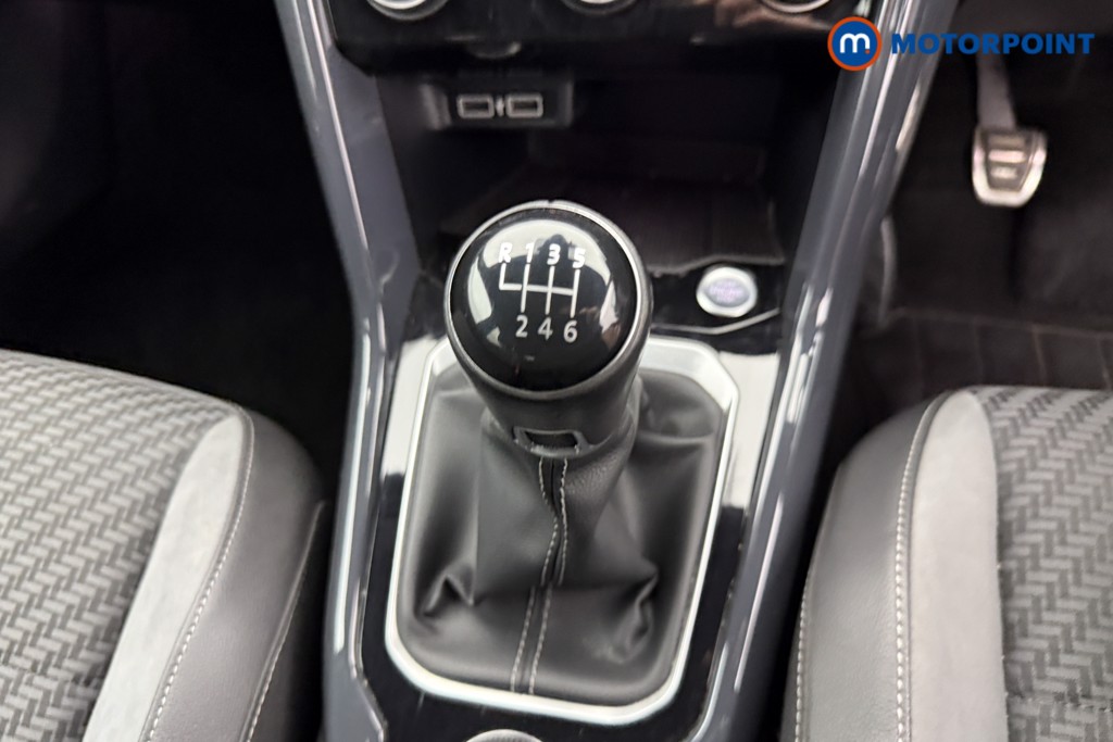 Volkswagen T-Roc R-Line Manual Diesel SUV - Stock Number (1531984) - 14th supplementary image