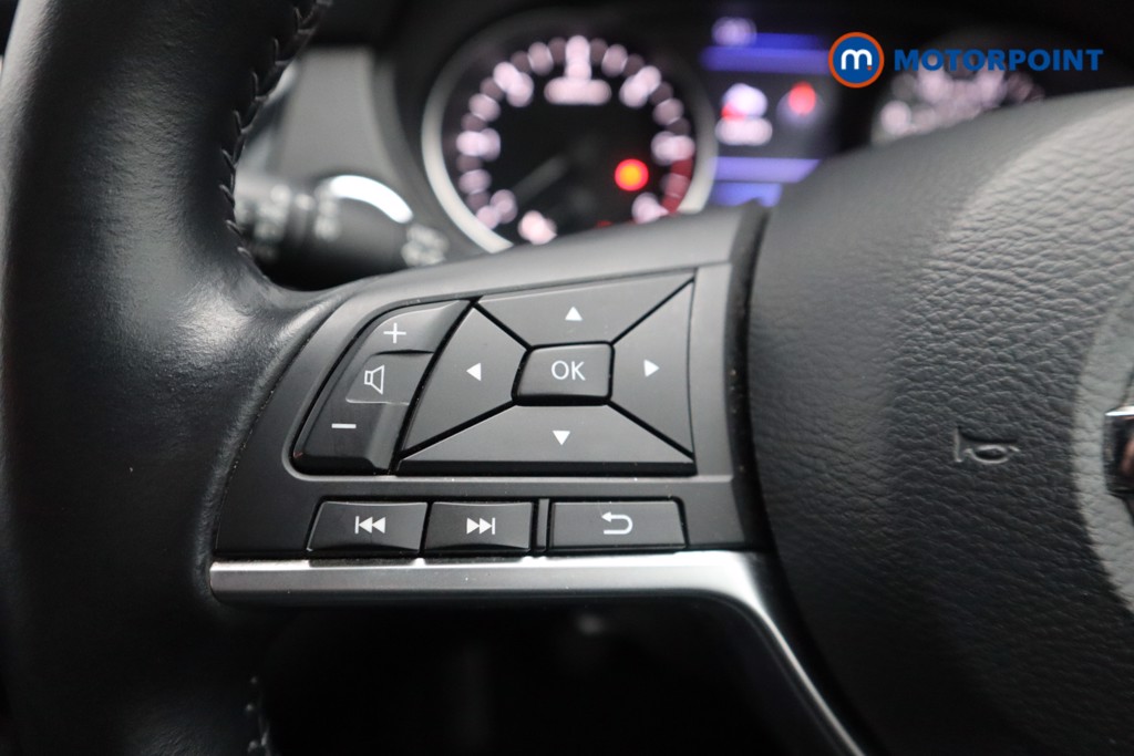 Nissan Qashqai N-Connecta Manual Diesel SUV - Stock Number (1532636) - 14th supplementary image