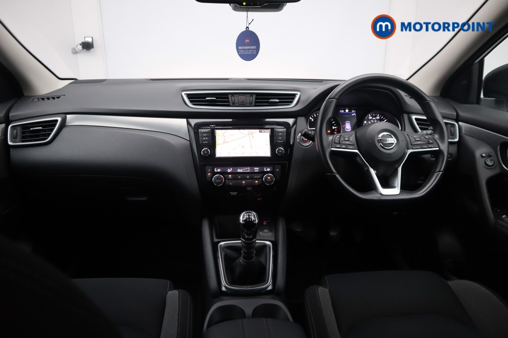 Nissan Qashqai N-Connecta Manual Diesel SUV - Stock Number (1532636) - 1st supplementary image
