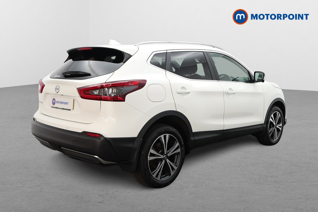 Nissan Qashqai N-Connecta Manual Diesel SUV - Stock Number (1532636) - Drivers side rear corner