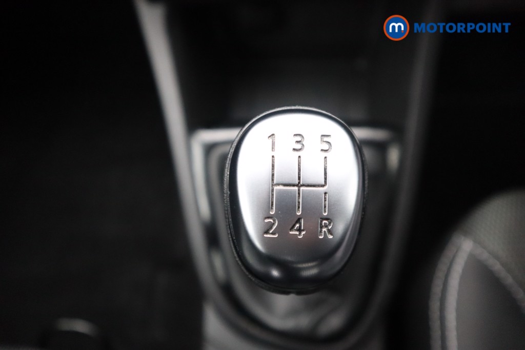 Renault Clio Play Manual Petrol Hatchback - Stock Number (1533493) - 8th supplementary image