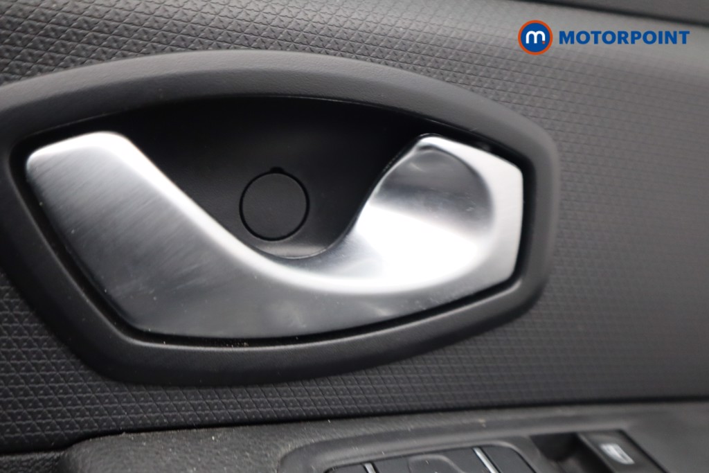 Renault Clio Play Manual Petrol Hatchback - Stock Number (1533493) - 14th supplementary image