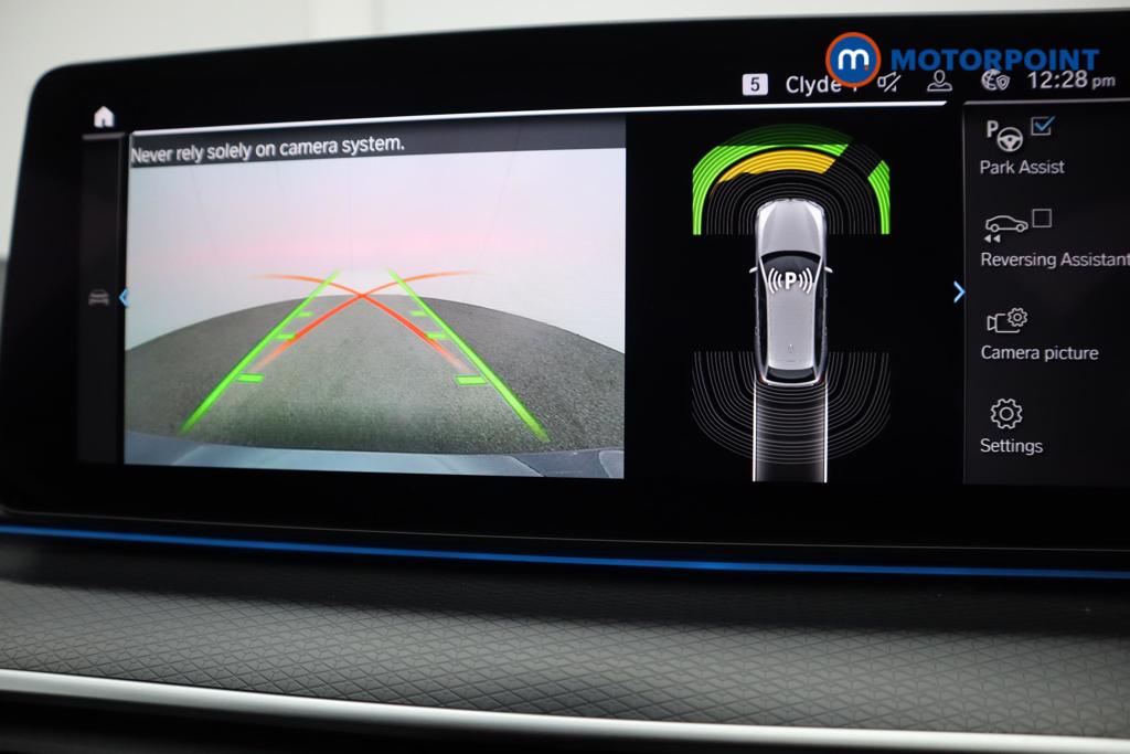 BMW 5 Series M Sport Automatic Petrol Plug-In Hybrid Estate - Stock Number (1536117) - 3rd supplementary image