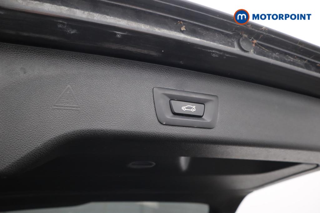 BMW 5 Series M Sport Automatic Petrol Plug-In Hybrid Estate - Stock Number (1536117) - 25th supplementary image