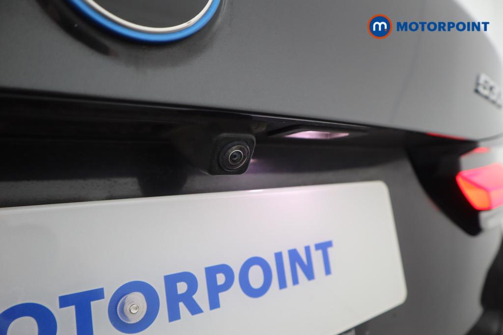 BMW 5 Series M Sport Automatic Petrol Plug-In Hybrid Estate - Stock Number (1536117) - 31st supplementary image