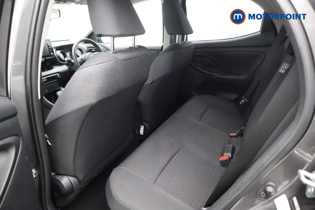 Toyota Yaris Design Automatic Petrol-Electric Hybrid Hatchback - Stock Number (1536996) - 4th supplementary image
