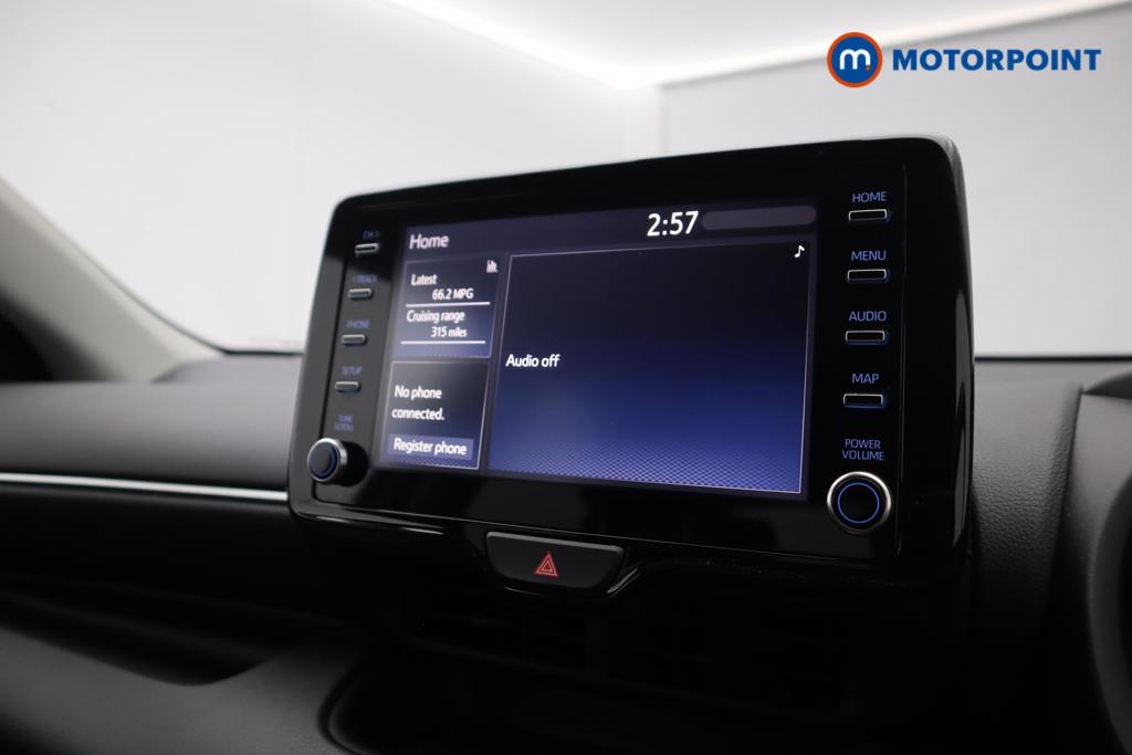 Toyota Yaris Design Automatic Petrol-Electric Hybrid Hatchback - Stock Number (1536996) - 10th supplementary image