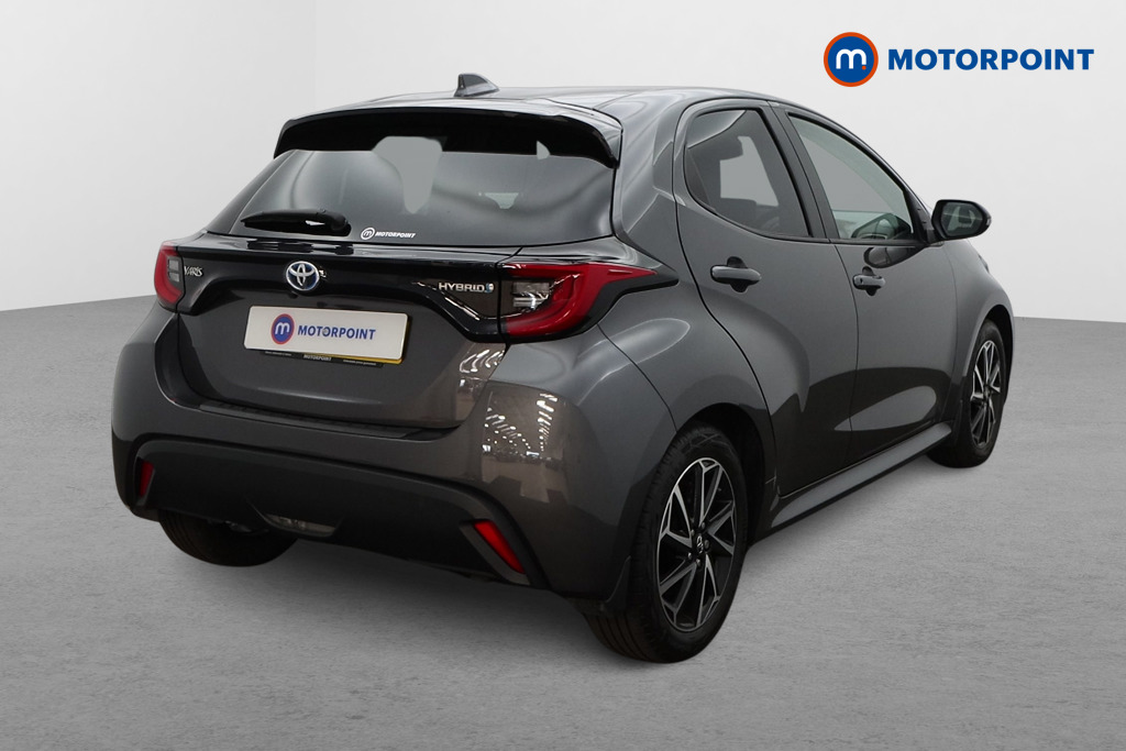 Toyota Yaris Design Automatic Petrol-Electric Hybrid Hatchback - Stock Number (1536996) - Drivers side rear corner