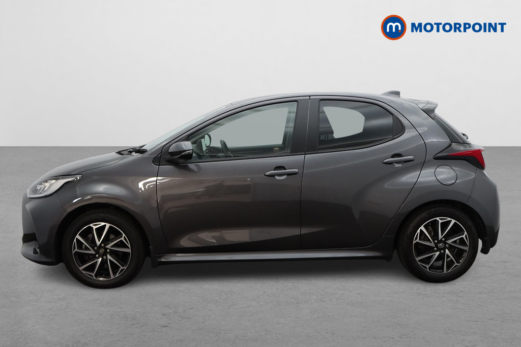 Toyota Yaris Design Automatic Petrol-Electric Hybrid Hatchback - Stock Number (1536996) - Passenger side