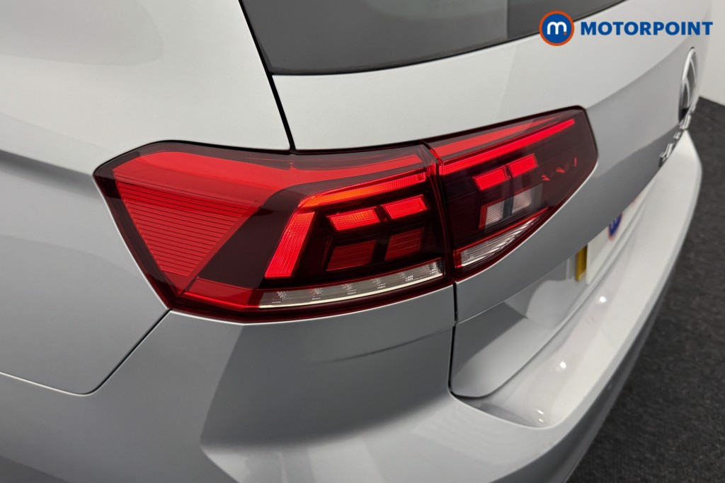 Volkswagen Passat SEL Automatic Petrol Estate - Stock Number (1537165) - 26th supplementary image