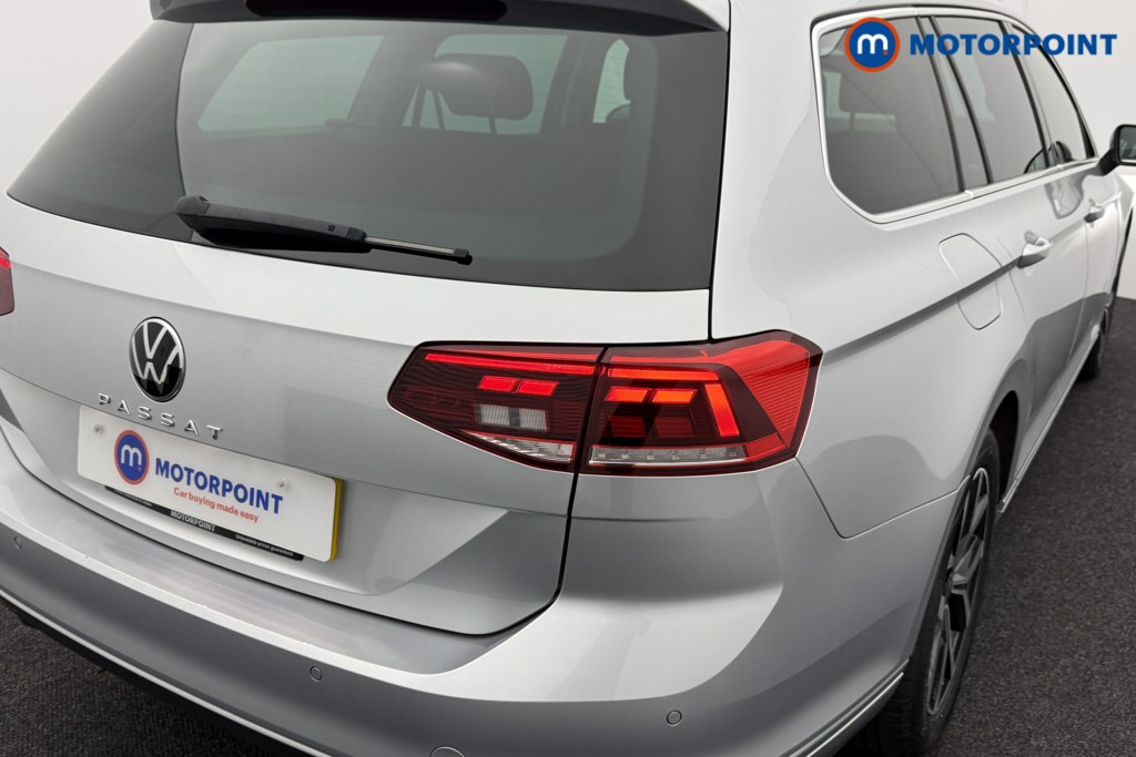 Volkswagen Passat SEL Automatic Petrol Estate - Stock Number (1537165) - 27th supplementary image