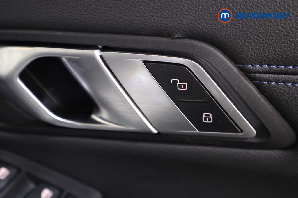 BMW 3 Series M Sport Automatic Petrol Plug-In Hybrid Estate - Stock Number (1539978) - 13th supplementary image