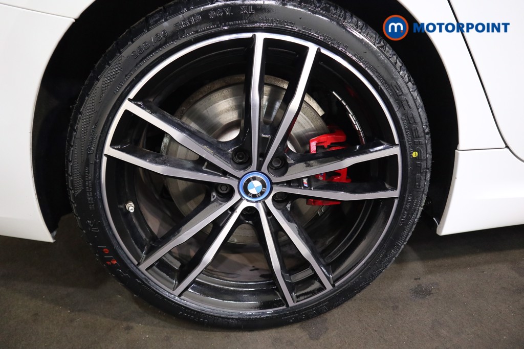 BMW 3 Series M Sport Automatic Petrol Plug-In Hybrid Estate - Stock Number (1539978) - 18th supplementary image