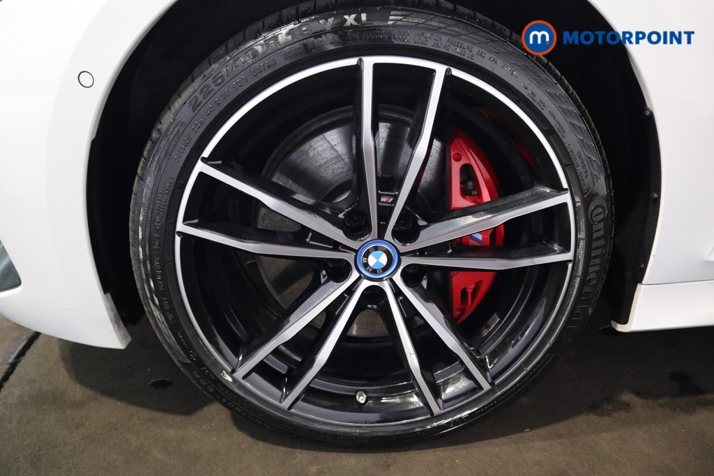 BMW 3 Series M Sport Automatic Petrol Plug-In Hybrid Estate - Stock Number (1539978) - 20th supplementary image