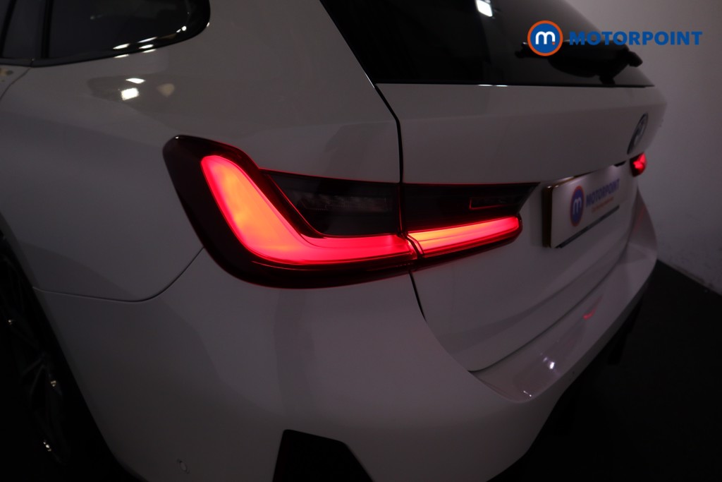 BMW 3 Series M Sport Automatic Petrol Plug-In Hybrid Estate - Stock Number (1539978) - 24th supplementary image
