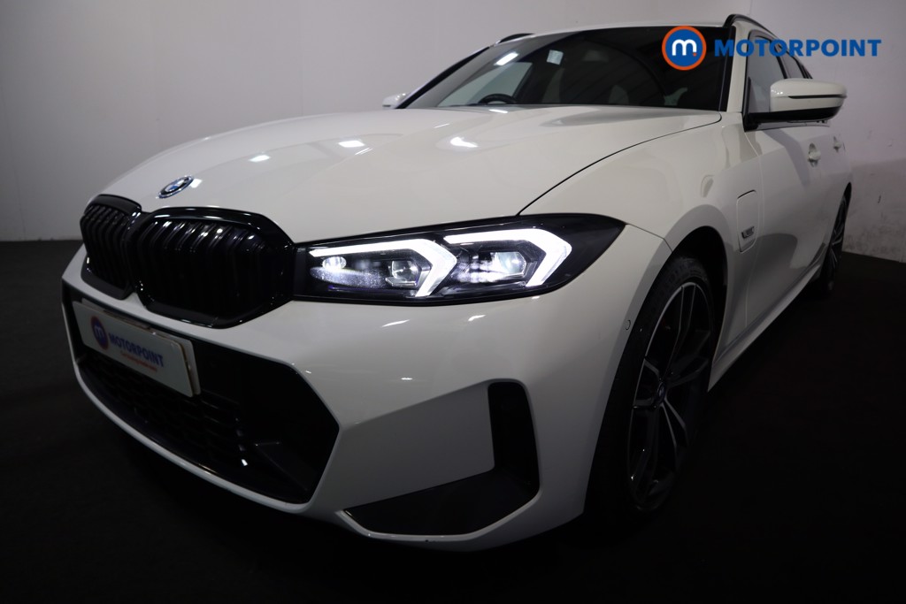 BMW 3 Series M Sport Automatic Petrol Plug-In Hybrid Estate - Stock Number (1539978) - 28th supplementary image
